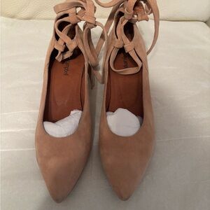 Pretty Tan Suede Women's Lace up Shoes